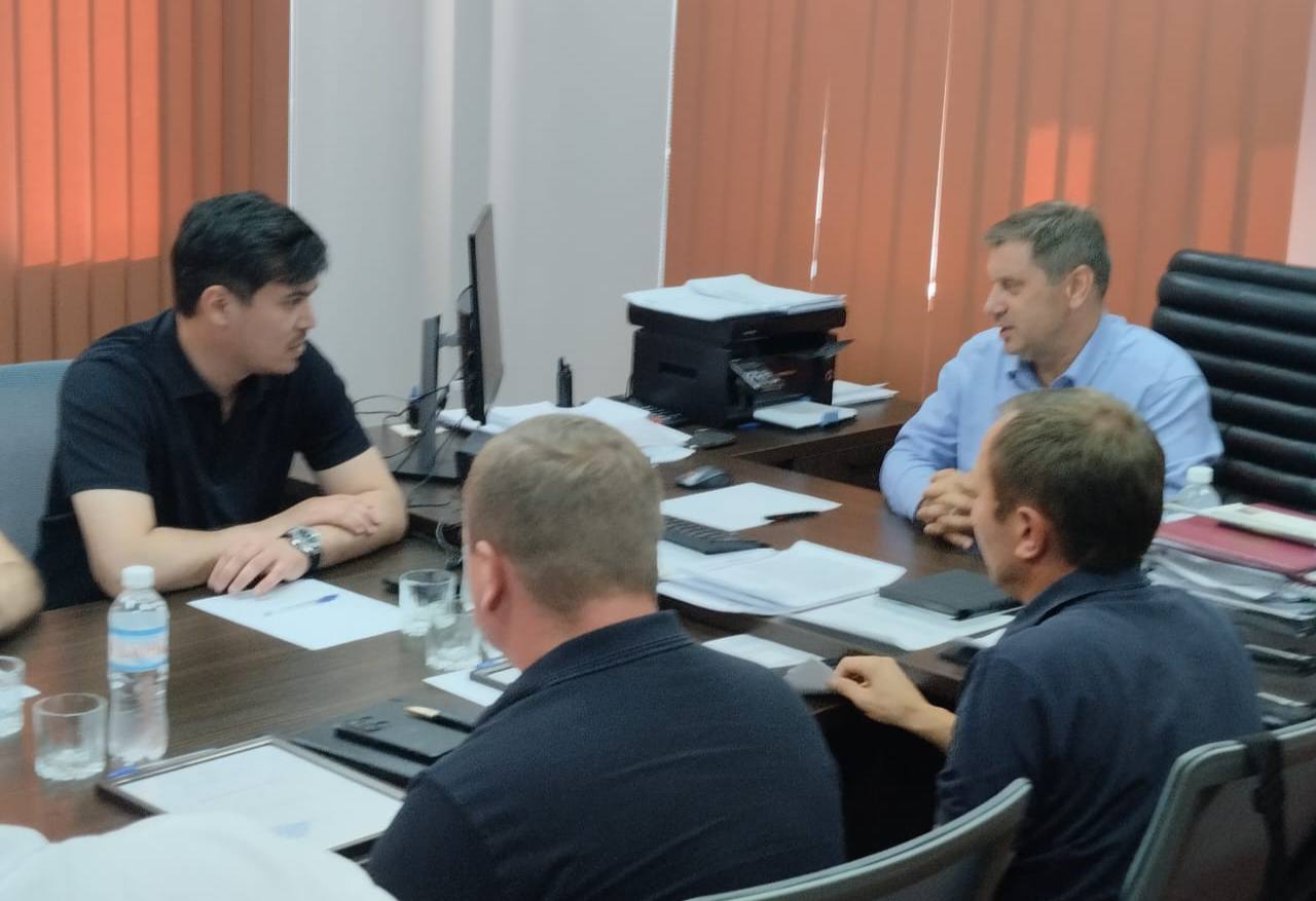 Министры строительства, архитектуры и ЖКХ Дагестана и Запорожской области провели рабочую встречу